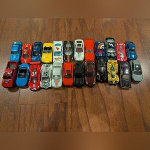 Lot #2: Set of 24 Matchbox/Hot Wheels 1:64 Die-Cast Cars + a FREE 1:34 Car